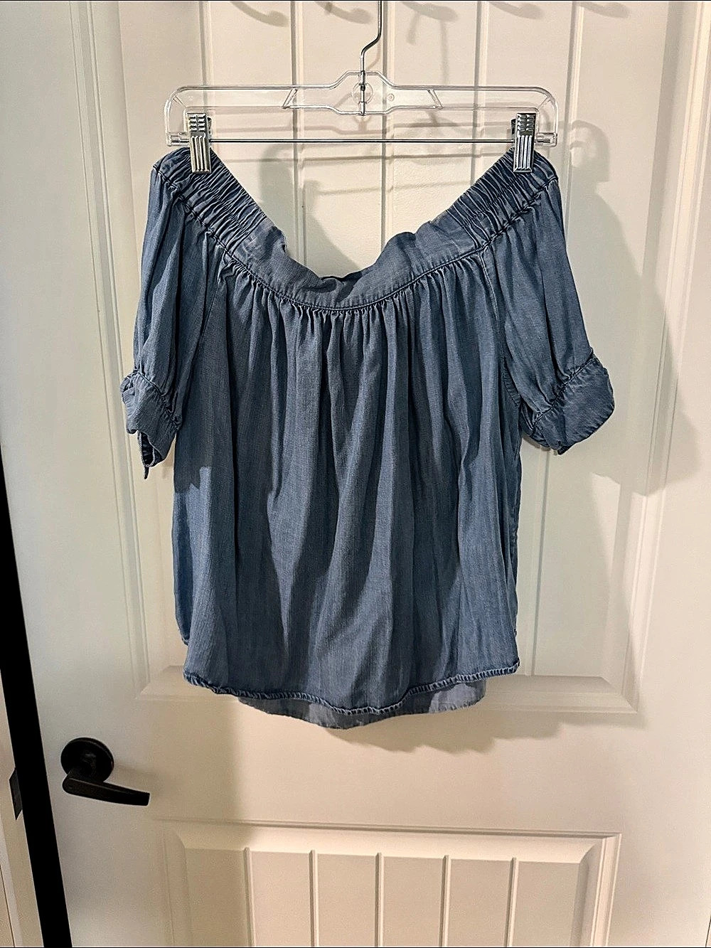 Forever 21 Off Shoulder Blue Blouse Size Medium Like New